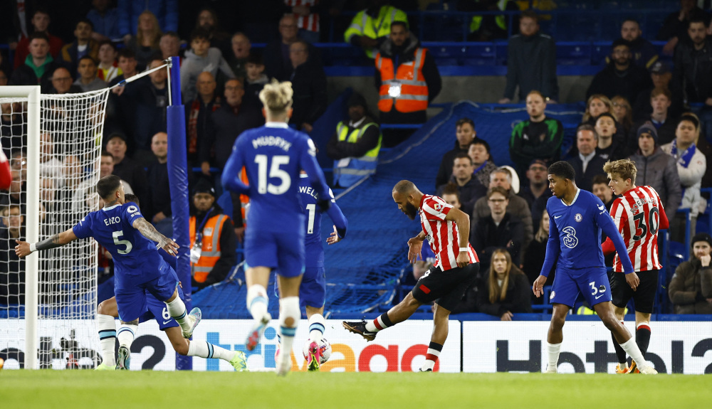  布伦特福德主场三球完封切尔西送温暖